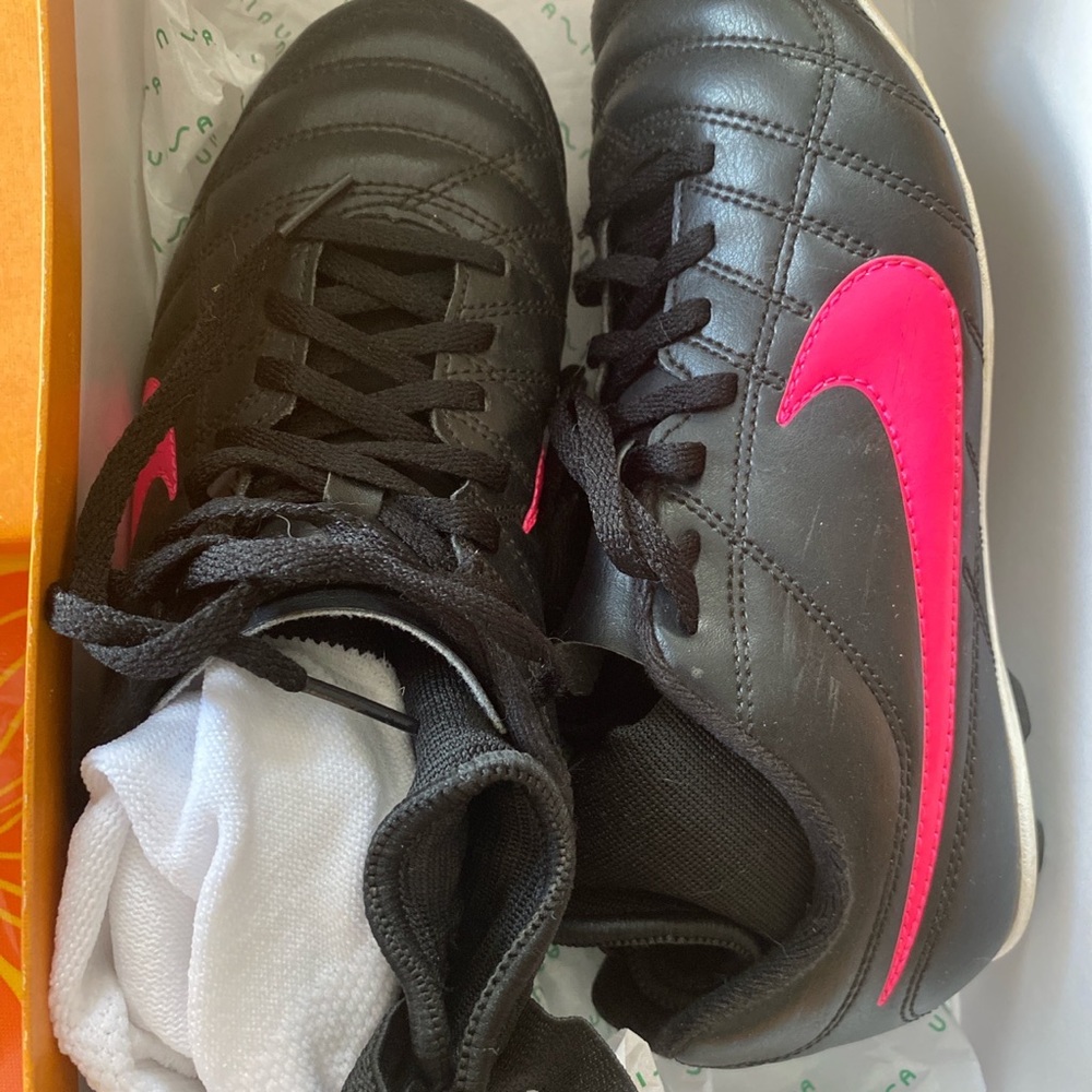 SOLD Nike soccer cleats for kids
